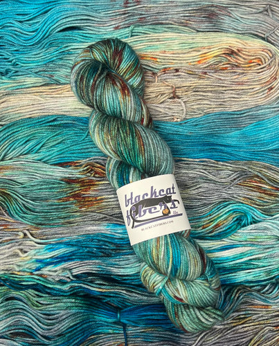 Murder On Monday Essential DK
