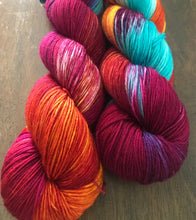 Load image into Gallery viewer, Purple Dragon -  Nomad Sock