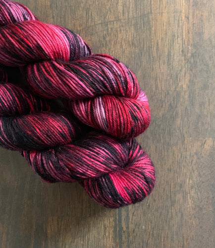 Bonnie Holly- Essential DK