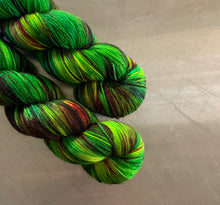 Load image into Gallery viewer, Toxic- Serendipity Sock