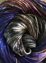 Load image into Gallery viewer, LucyFur - Essential DK