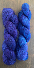 Load image into Gallery viewer, Blue Velvet- Essential DK