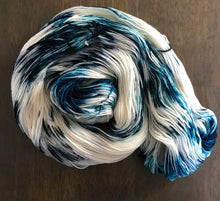 Load image into Gallery viewer, Slither- Nomad Sock