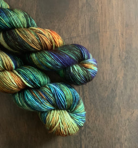 Yellow Labradorite- Essential DK