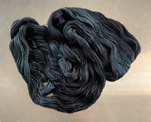 Load image into Gallery viewer, Nevermore - Etain Fingering