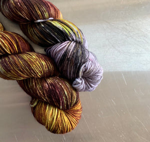 Chupacabra Essential DK