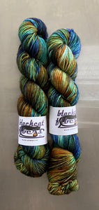 Labradorite- Essential DK