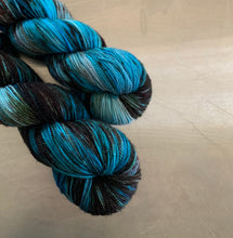 Load image into Gallery viewer, Bro- Serendipity Sock